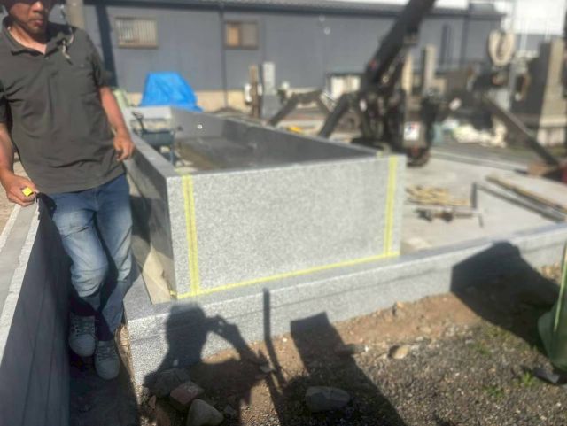 桑名市佛眼院　永代供養墓工事　㉛個別墓外柵設置